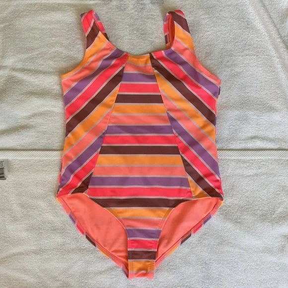 Bundle - Picture 8 of 16